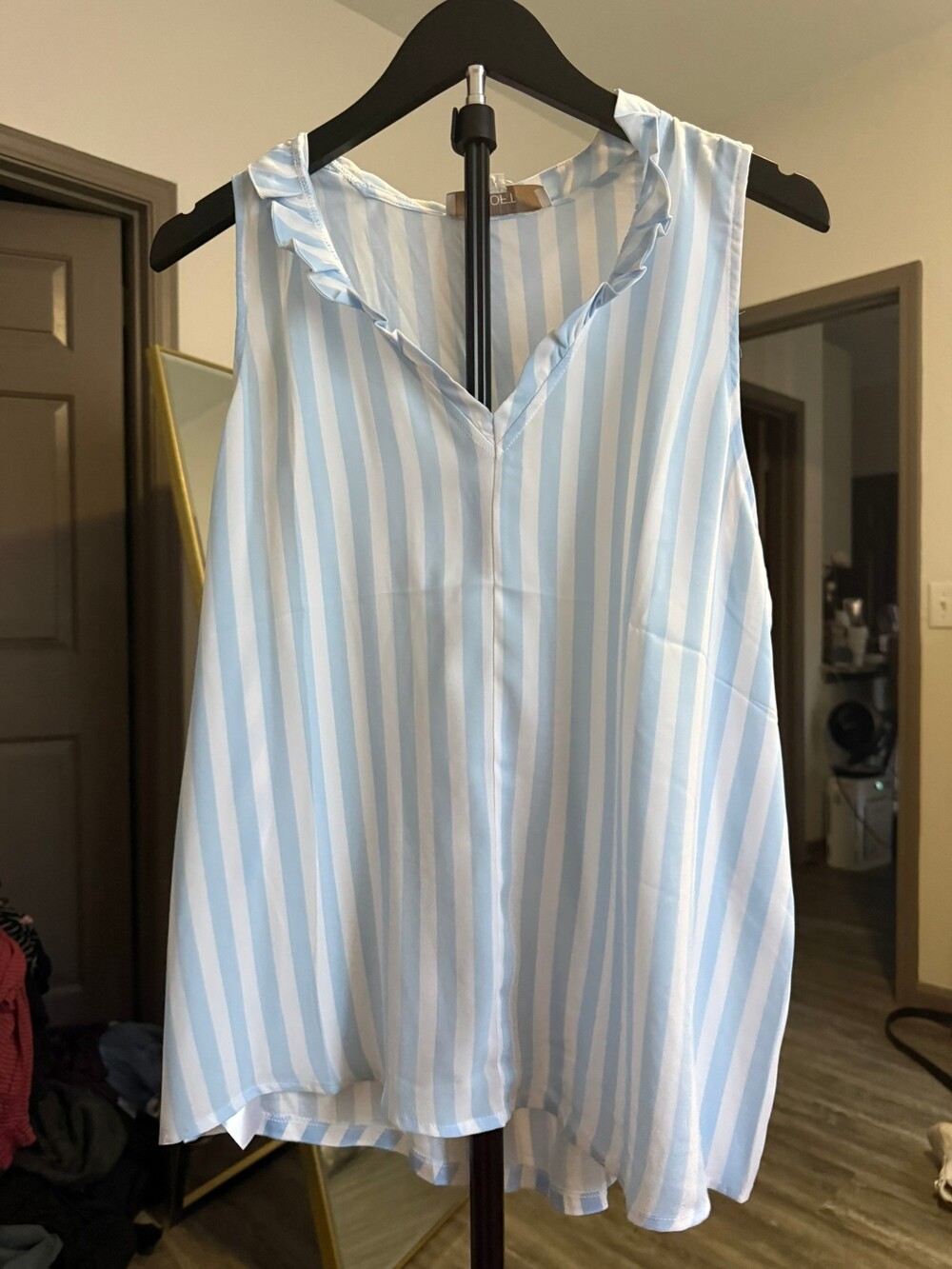 LOFT Sleeveless Blouse Size Large Light Blue White Stripes Ruffle Collar
